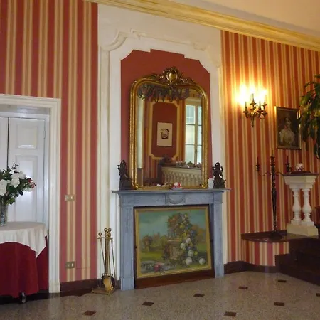 赛兹别墅公园酒店 3* 特罗法雷洛